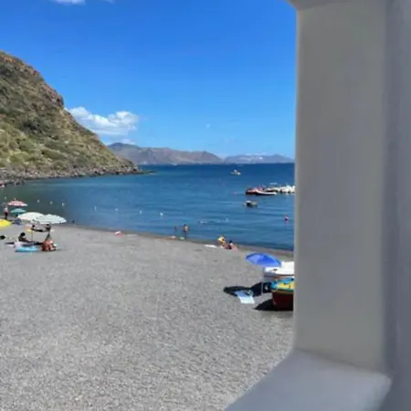 Il Nido Di Rinella, Casa Sulla *